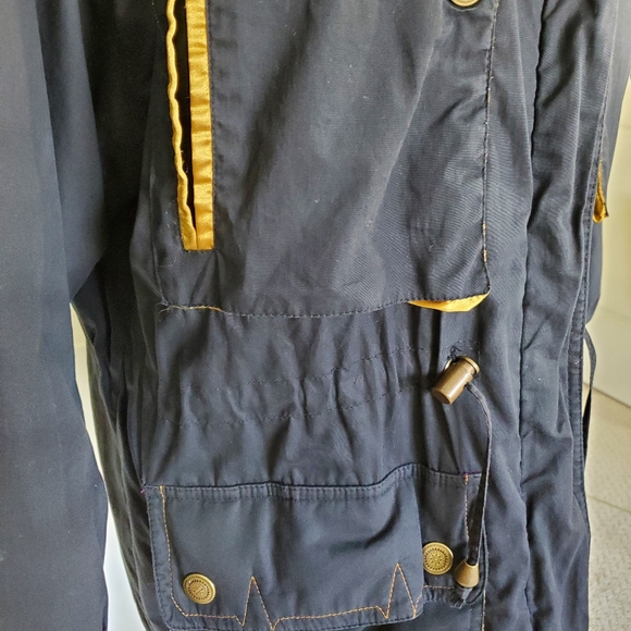 Women's Black and Tan Jacket - Picture 8 of 14